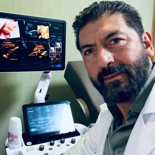 Foto de Dr. Alejandro Zamudio García, Ginecología y Obstetricia en Pachuca