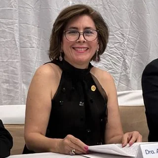 Foto de Dr. Alma Delia Arce Romero, Ginecología y Obstetricia en Guadalajara
