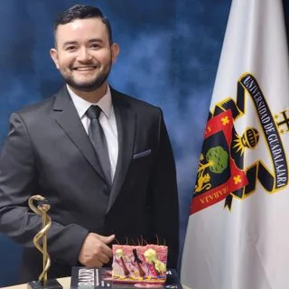 Foto de Dr. Julio C T, Dermatología en Guadalajara