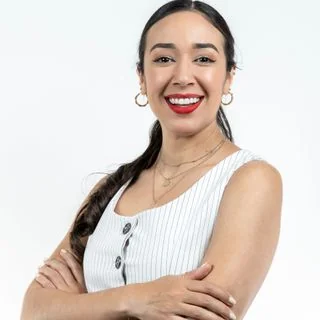 Foto de Dr. Karla Areyda Reyes León Angióloga, Cirujana vascular, Angiología y Cirugía Vascular en Guadalajara