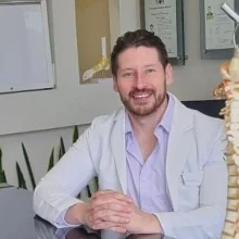 Foto de Dr. Manuel Alberto Espinoza Vega, Ortopedia y Traumatología en Guadalajara