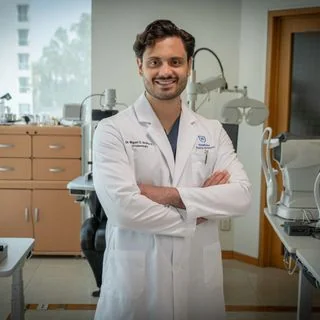 Foto de Dr. Miguel Omar Ibañez Esparza, Oftalmología en Guadalajara