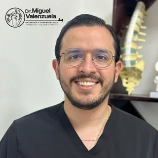 Foto de Dr. Miguel Valenzuela Sanchez, Ortopedia y Traumatología en Guadalajara