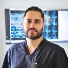 Foto de Dr. René Crisanto Mora Ávila, Ortopedia y Traumatología en Guadalajara