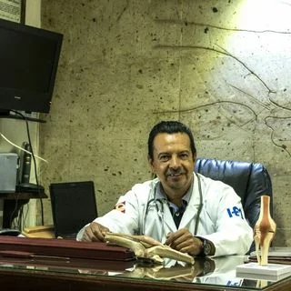 Foto de Dr. Edgar Edmundo Zetina Ortega, Ortopedia y Traumatología en Morelia