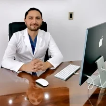 Foto de Dr. Edson Acosta Medina, Otorrinolaringología en Morelia