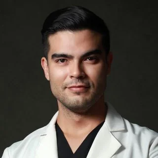 Foto de Dr. Alejandro De Aguinaga Inurriaga, Dermatología en Tepic