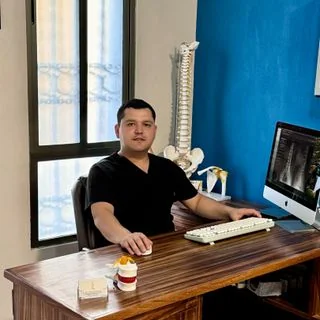 Foto de Dr. Noel Alonso Calleros Hernández, Ortopedia y Traumatología en Tepic