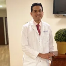 Foto de Dr. Antonio Gallegos Quintero, Otorrinolaringología en Monterrey