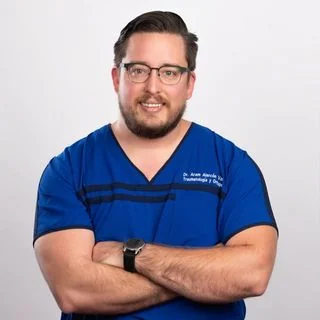 Foto de Dr. Aram Alarcon Valdez, Ortopedia y Traumatología en Monterrey