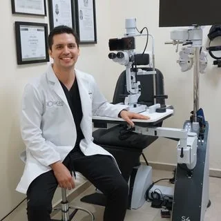 Foto de Dr. Carlos Antonio Jiménez Romo, Oftalmología en Monterrey