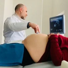 Foto de Dr. Eleazar Salazar González, Ginecología y Obstetricia en Monterrey