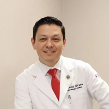 Foto de Dr. Ernesto Fabricio Fabela Bernal, Ortopedia y Traumatología en Monterrey