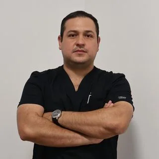 Foto de Dr. Lino Iracheta Silva, Ortopedia y Traumatología en Monterrey