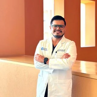 Foto de Dr. Luis Eduardo Flores López, Ortopedia y Traumatología en Monterrey