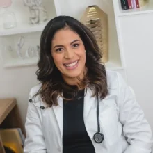 Foto de Dr. Nadia Rocha Méndez, Otorrinolaringología en Monterrey