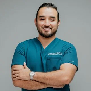 Foto de Dr. Pedro García Benavides, Ortopedia y Traumatología en Monterrey