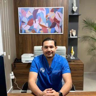 Foto de Dr. Roel Lara, Ortopedia y Traumatología en Monterrey
