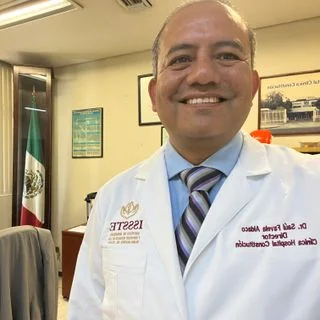 Foto de Dr. Saul Favela Aldaco, Medicina Interna en Monterrey