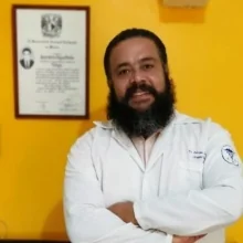 Foto de Dr. Adrian Iñiguez Morales, Urología en Oaxaca