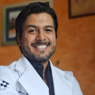 Foto de Dr. César Alfonso Espino Rodríguez, Neurocirugía en Ecatepec de Morelos