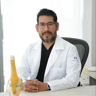 Foto de Dr. Eder Moro Ortiz, Ortopedia y Traumatología en Puebla