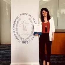 Foto de Dr. Alejandra González Lomelí, Ortopedia y Traumatología en Querétaro