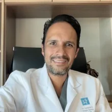 Foto de Dr. Fernando Burgos Herrera, Urología en Querétaro