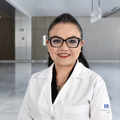Foto de Dr. Karina Rosas Sánchez, Medicina Crítica en Querétaro