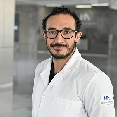 Foto de Dr. Luis Almazán Treviño, Urología en Querétaro