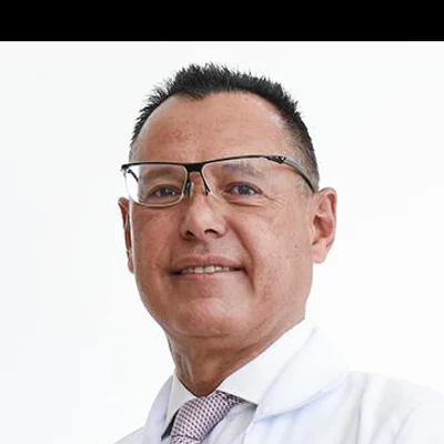 Foto de Dr. ROBERTO JAVIER ALCÁZAR CASTAÑEDA, Neurocirugía en Querétaro