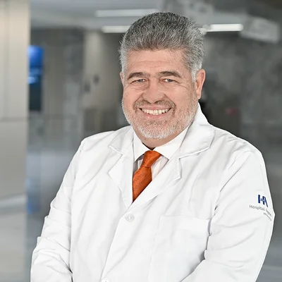 Foto de Dr. Roberto Matabuena Tamez, Cirugía Plástica y Reconstructiva en Querétaro
