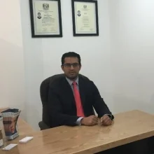 Foto de Dr. Roberto Velasco Flores, Otorrinolaringología en Querétaro