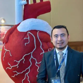 Foto de Dr. Orlando Ysidro Cimé Aké, Cardiología en Cancún