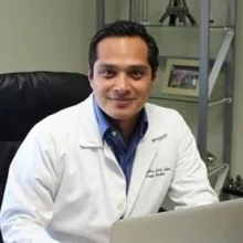 Foto de Dr. Carlos García López, Ortopedia y Traumatología en San Luis Potosí