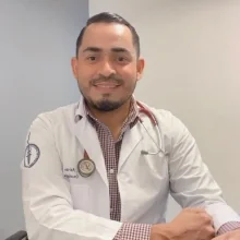 Foto de Dr. Adrian Espinoza R, Oncología Médica en Los Mochis