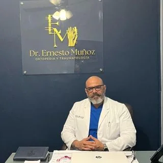 Foto de Dr. Ernesto Muñoz Miranda, Ortopedia y Traumatología en Reynosa