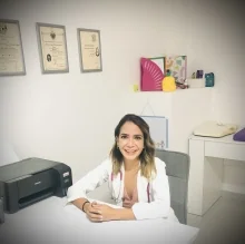 Foto de Dr. Monica Arteaga y Hernández Magro, Pediatría en Reynosa
