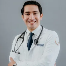 Foto de Dr. Alejandro Martínez Carreón, Medicina Interna en Veracruz