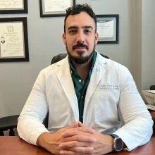 Foto de Dr. Damian Alberto Mayorga Madrid, Ortopedia y Traumatología en Mérida