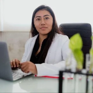 Foto de Dr. Ingrid Karely Chi, Otorrinolaringología en Mérida