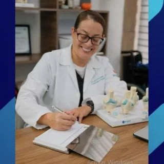 Foto de Dr. Jelitze Sosa Colomé, Ortopedia y Traumatología en Mérida