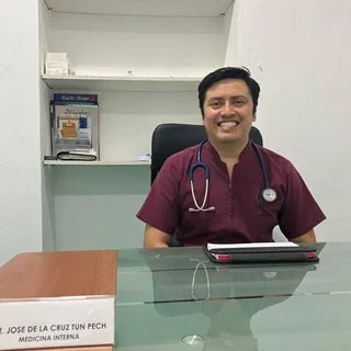 Foto de Dr. José De La Cruz Tun Pech, Medicina Interna en Mérida